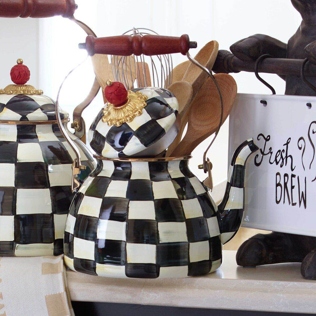 Iconic Black & White Courtly Check Enamel Tea Kettle 1,89L by MacKenzie-Childs